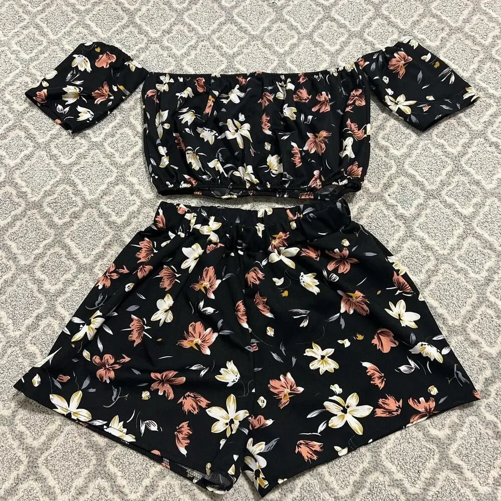 Frankies Bikinis black floral